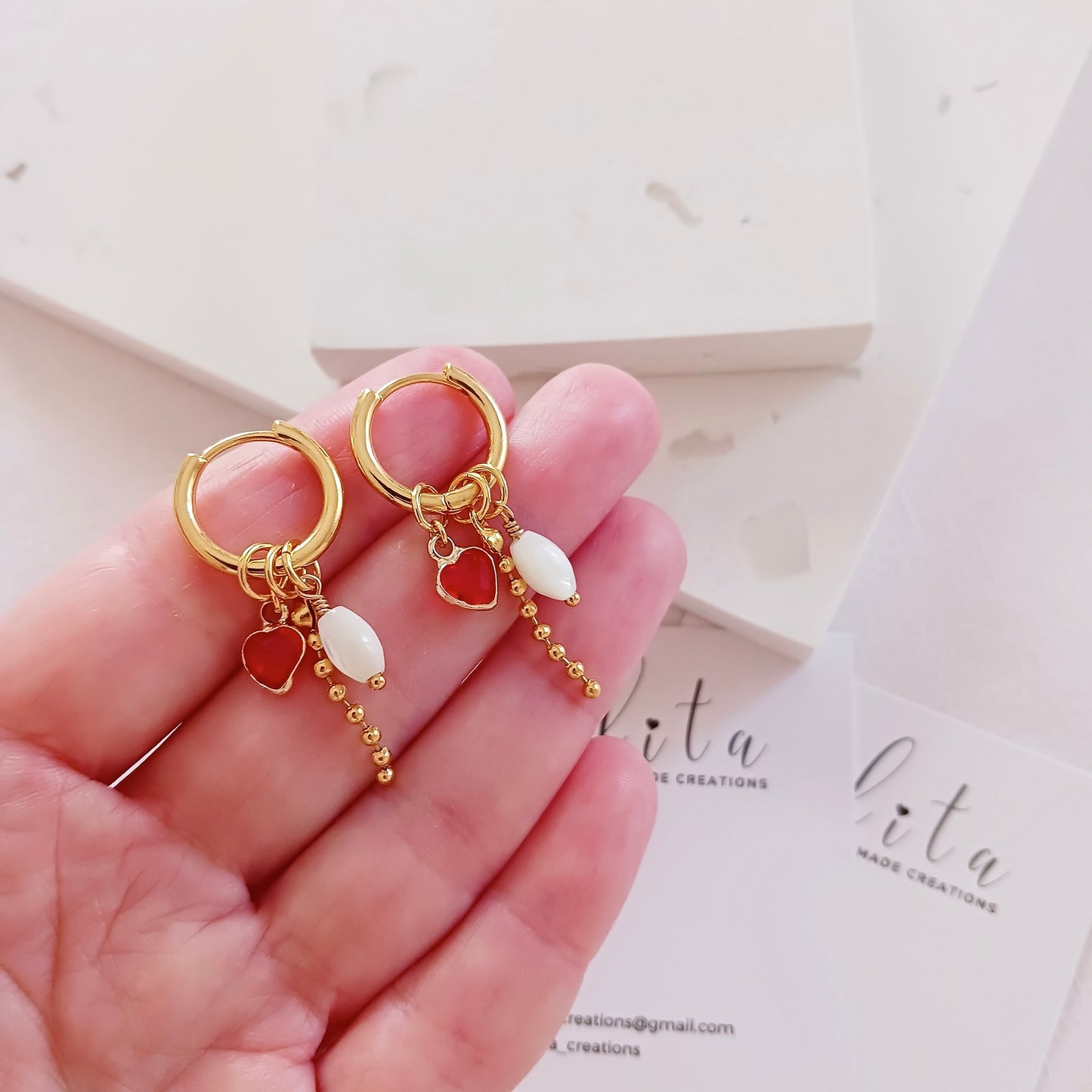 Σκουλαρίκια κρίκοι με καρδούλες