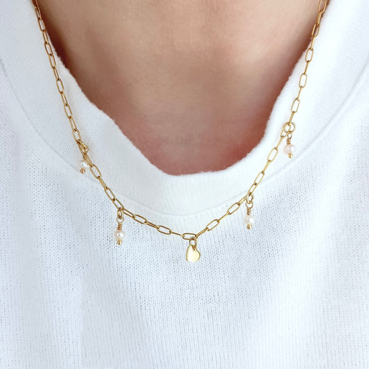 Ατσάλινο κολιέ με μαργαριτάρια και καρδιά