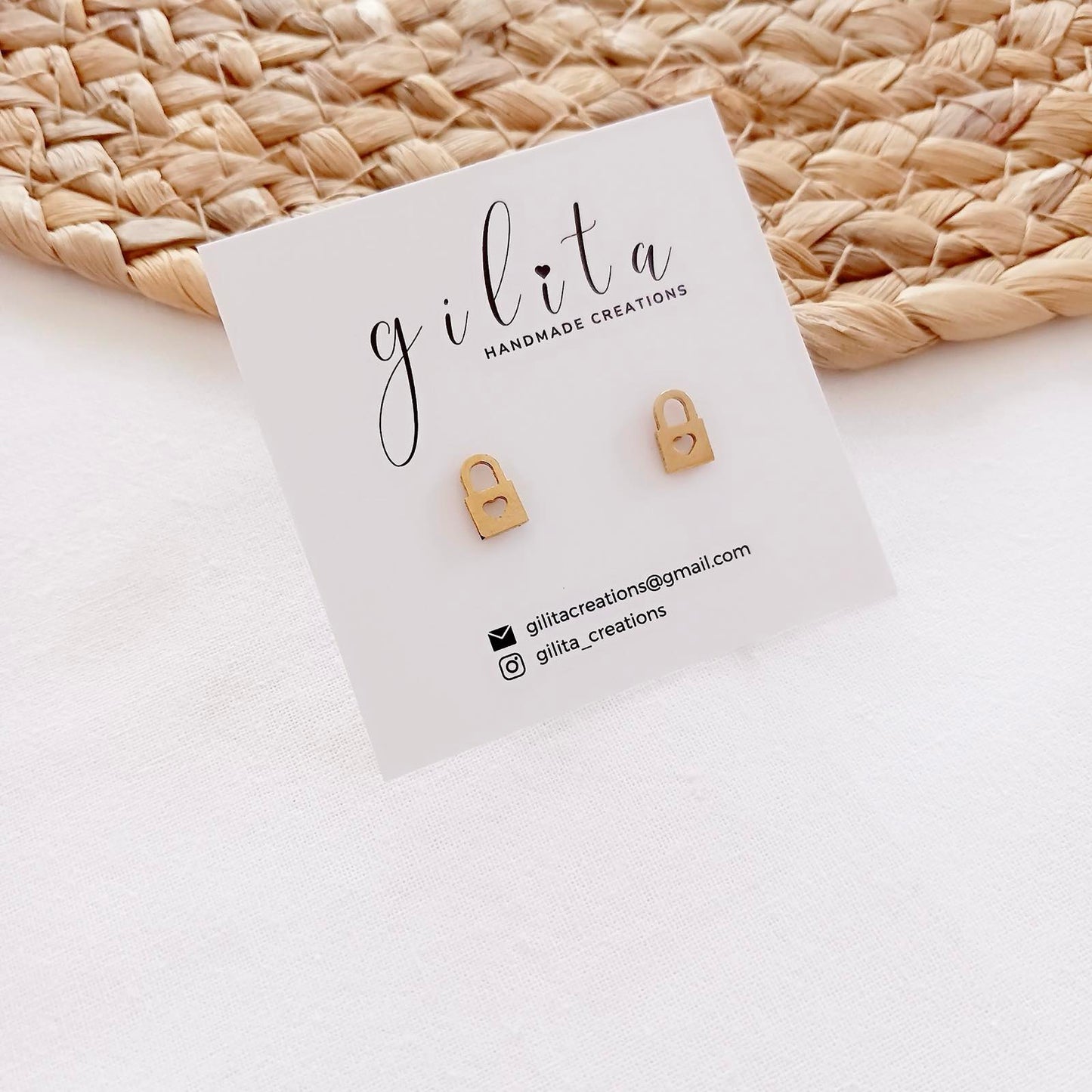 Καρφωτά σκουλαρίκια καρδιά λουκετάκι